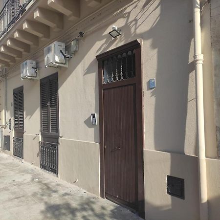A Casa Da Chiara Apartment ปาแลร์โม ภายนอก รูปภาพ